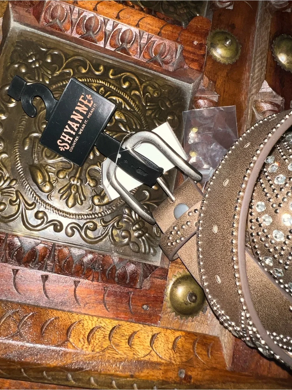 NWT Shyanne Brown Leather Studded Belt w/ Crystal Embellishments Sz M/L